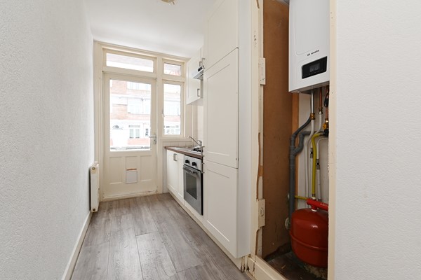 Medium property photo - Jan ten Brinkstraat 147, 2522 HX Den Haag